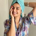 Ragini Dwivedi Instagram – #RDBEAUTY TIPS 

Hair Care : 
Use rice water to rinse hair regularly 
Egg mask twice a week 
Oil hair with warm coconut oil (regular) 
Shot by the fabulous @rudraksh_dwivedi 
#haircare #raginidwivedi #selflove #selfcare #positivevibes #thursdayvibes #smile