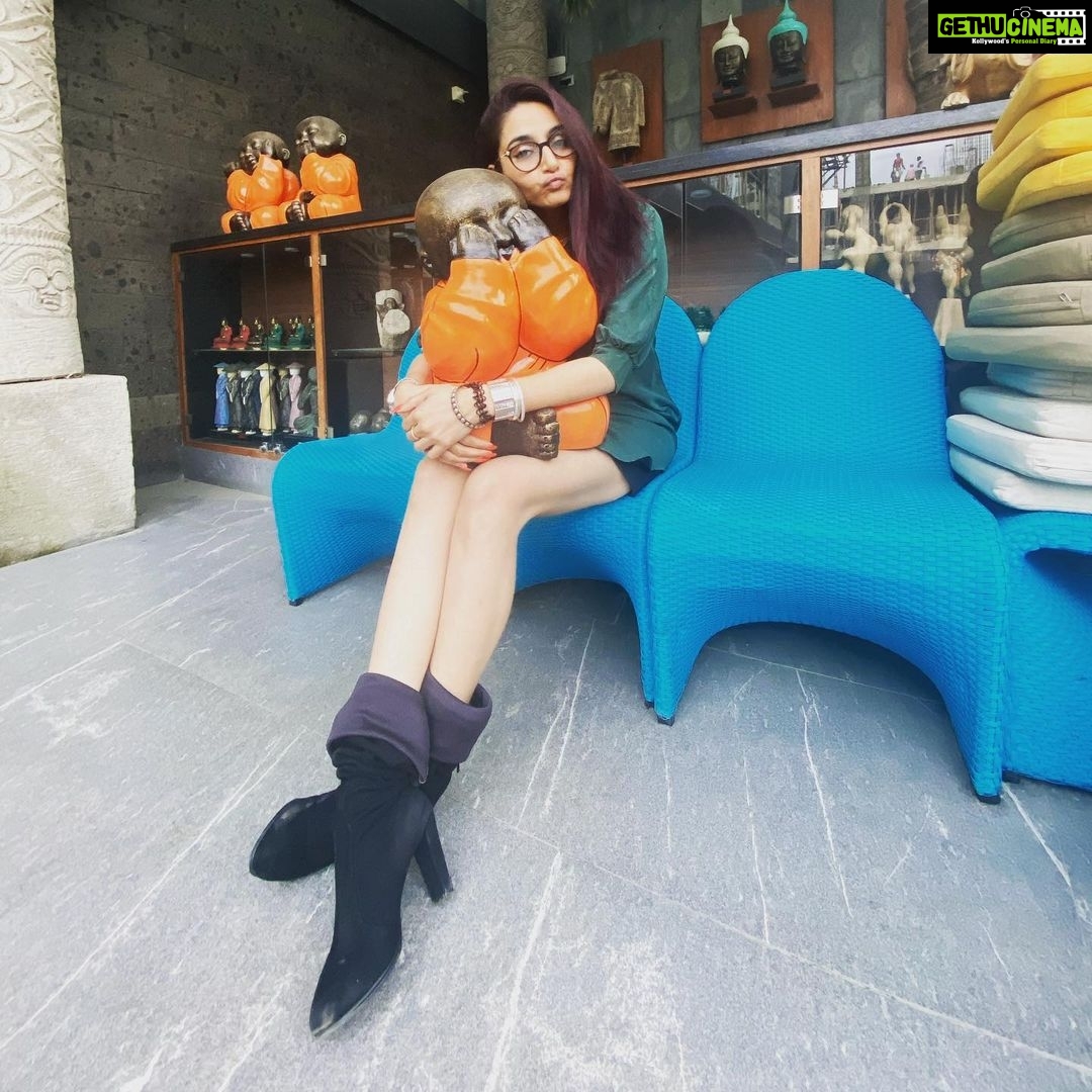 Ragini Dwivedi Instagram - MODAY BLUES 👸👸 #raginidwivedi #love #karnataka #pride