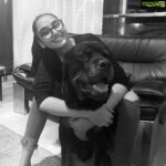 Ragini Dwivedi Instagram - That’s a gorgeous black and white with my handsome baby boy #Teddy Pic courtesy @raveenasrai 👸 #raginidwivedi #blacknwhite #love #poser #happinessisachoice #smilemore #pride #mondayvibes #weekbeginsnow😎 Bangalore, India