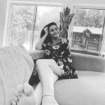 Ragini Dwivedi Instagram - MONDAYSSSSSS 🥰