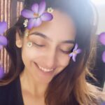 Ragini Dwivedi Instagram - FRIYAYSSS ... stay positive smile 👻 Change your thoughts you can change the world . I say this cause I believe it’s true so my lovelies do try and follow it 👸#love #helpeachother #familytime #instafamily #lovenlight #positivevibes #home #poser Home Sweet Home