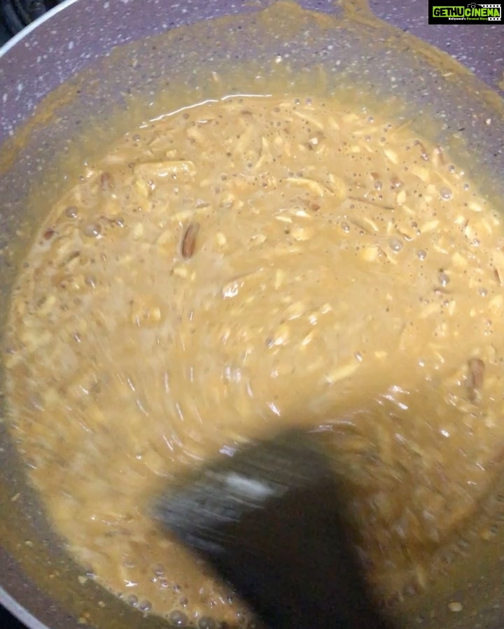 Ragini Dwivedi Instagram - #RDKITCHEN MEIN #BESANHALWA πΈ Two is to four ratio of Besan and Ghee roast till brown in low flame Four tablespoons of sugar in two glasses of water Stir and dissolve sugar completely Mix dry fruit in the besan mix and add the sugary water mix and stir slowly Keep stirring till the mixtures blend well and become a thick halwa Then eat it hot and yummy ππ₯° #besanhalwarecipe #raginidwivedi #love #rdkitchen #karnataka #bengaluru #pride #homecooking #simplehomestyle Home Sweet Home