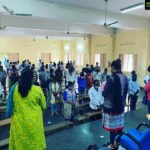 Ragini Dwivedi Instagram - RATION KITS FOR INDUSTRY ❤️🙏 #RDWELFARE together with ISKON TEMPLE BENGALURU did kits for the hairdresser and makeup association 100 kits were given .... and smiles were spread ...also a small prayer from alll of us to @chirusarja and @megsraj and their family ... for all the strength and courage #ripchiranjeevisarja #helpeachother #stayhomestaysafe #staypositive #staystrong