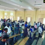 Ragini Dwivedi Instagram - RATION KITS FOR INDUSTRY ❤️🙏 #RDWELFARE together with ISKON TEMPLE BENGALURU did kits for the hairdresser and makeup association 100 kits were given .... and smiles were spread ...also a small prayer from alll of us to @chirusarja and @megsraj and their family ... for all the strength and courage #ripchiranjeevisarja #helpeachother #stayhomestaysafe #staypositive #staystrong