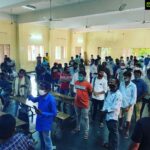 Ragini Dwivedi Instagram - RATION KITS FOR INDUSTRY ❤️🙏 #RDWELFARE together with ISKON TEMPLE BENGALURU did kits for the hairdresser and makeup association 100 kits were given .... and smiles were spread ...also a small prayer from alll of us to @chirusarja and @megsraj and their family ... for all the strength and courage #ripchiranjeevisarja #helpeachother #stayhomestaysafe #staypositive #staystrong