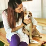 Ragini Dwivedi Instagram – OH DAWG 🐒 why she be all over me 🤔🤣😂🙇🏼‍♀️ she be wanting to kiss ??? What do u think I should do ???