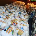 Ragini Dwivedi Instagram - RDWELFARE @laggerenarayanaswamy Preps of distribution on ration kits this whole week ....visited the godown where the work of kit preps is happening and it’s amazing to see people do so much hardwork to help each other 🙏❤️ #raginidwivedi #helpeachother #staypositive #togetherwearestronger Bangalore, India