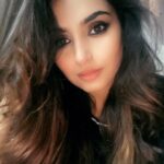 Ragini Dwivedi Instagram - Friday is always a good day ❤️ Something special exciting coming soon 🐒 Makeup and hair @geetarao76 n team @makeup.academy.glossnglass #love Styled by @rudraksh_dwivedi @rudrakshdwivedi #proud #socialinfluencer #raginidwivedi #fridayvibes #positivevibes #togetherwearestronger #helpeachother Bangalore, India