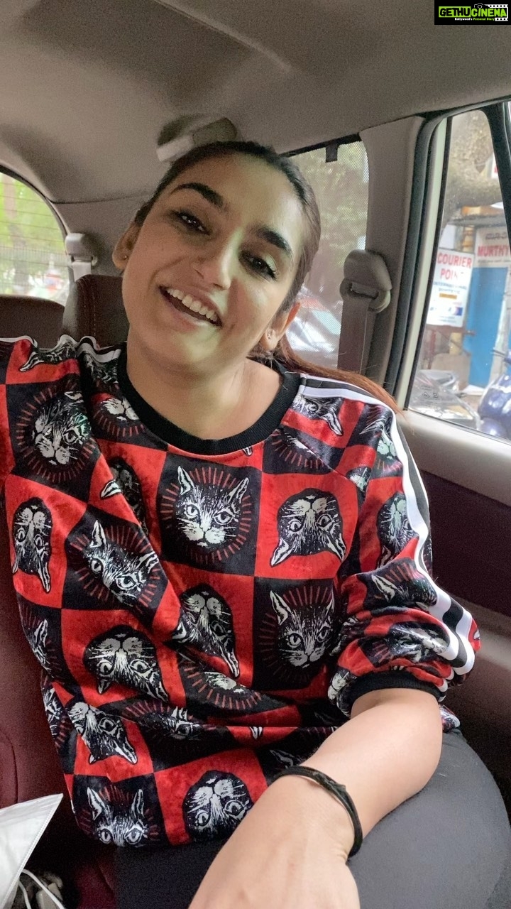 Ragini Dwivedi Instagram - Time to relish some cravings with @1q1blr on the go to motivate myself to work harder and what’s better than dimsums and sushi tasty and healthy Love the food #dimsums #sushi #onlinemenu #love #food #mondaymood #loveyourself #mukbang #asmr #eating