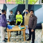 Ragini Dwivedi Instagram - Our media is our warriors toooo :) Security kits for all active field media at the Kalavida Sanga ❤️ also so happy to have seen and done this with Dodanna and Rockline sir love u both for always being there 🙏🙇🏼‍♀️❤️ #RDWELFARE #kannadamedia #sandalwood #lovenlight #staysafe #socialresponsibility #helpeachother #togetherwearestronger #pride Karnataka Chalanachitra Kalavidara Sangha
