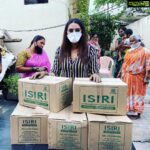 Ragini Dwivedi Instagram – RD WELFARE ❤️ NIMMAGAGI 
Ration kits to 50 slum families with the help of @manjula.narayanaswamy.180 sir distribution done personally #pride #togetherwecan #socialservice #love #raginidwivedi #RDWELFARE #nimmagagi #helpeachother #coronacare #feedthehungry #quarantine #lovenlight Bangalore, India