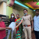 Ragini Dwivedi Instagram - DRIVERS ASSOCIATION RATIONS RD welfare with the help of ACP Manjunath and team Ulsoor station distributed 100 ration kits to association drivers ....help us help more people keep the love going ❤️#helpeachother #RDWELFARE #NIMMAGAGI #love #driversassociation #filmworkers #socialwork #coronacare #pride #actor Bangalore, India