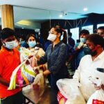 Ragini Dwivedi Instagram - #RDWELFARE #NIMMAGAGI does 200 ration kits with @t.a.sharavana sir for the Kannada film industry technicians female dancers and poster making boys 🙏 we do our bit to help them in this time of need .... keep the love and support going :) Paytm / googlepay / phonepe no +919845233683 Any other donations pls cal Col Rakesh : +91 99800 97733 Navrang