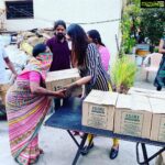 Ragini Dwivedi Instagram - RD WELFARE ❤️ NIMMAGAGI Ration kits to 50 slum families with the help of @manjula.narayanaswamy.180 sir distribution done personally #pride #togetherwecan #socialservice #love #raginidwivedi #RDWELFARE #nimmagagi #helpeachother #coronacare #feedthehungry #quarantine #lovenlight Bangalore, India