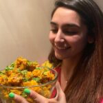 Ragini Dwivedi Instagram - RDKITCHEN brings to you something so simple yet super yummy and healthy.... this vegetable is not only tasty but filled with so many good values for u and ur body Try it and tag me :) let’s make this Banana innovative and take in all the health elements too 🐒🐒🥳🥳 #healthyfood #yummyfood #simplehomestyle #homecooking #quarantinelife #bananarecipes #foodstagram #instagram #instagood #instadaily #instamood #raginidwivedi #lovenpride #vegetarianrecipes