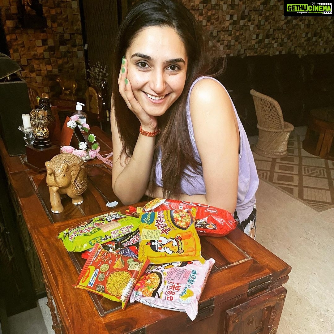 Ragini Dwivedi Instagram - What makes you the most happy š Share it with me Iād love to know š„³ Bangalore, India