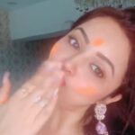 Ragini Nandwani Instagram - Wish you all a very happy and colourful Holi!! #ragininandwani #holi #color #colour #festival #indianfestival #traditional #family #love #savewater #smile #video #beauty #pretty #tv #movies #indianbeauty #glamour #actor #indianactress #indiantelevision #floral #indiandresses #instabeauty #instalove