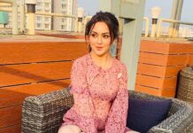 Ragini Nandwani Instagram - 🌸🦄🌸🦄 #ragininandwani #eveningvibes #floral #instabeauty #smile #happy #girl #pretty #flower #love #beauty #evening #sunset #instadaily #indianbeauty #tv #movies #actor #prettygirls #cute #gorgeous