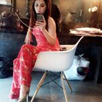 Ragini Nandwani Instagram – No filter.

#ragininandwani #instabeauty #selfie #nofilter #pretty #fashion #smile #happy #red #reddress #love #girl #instagood #instadaily #wednesday #mumbai #tv #movies #hollywoodstudios #bollywood #cute #prettygirls #actor #beauty