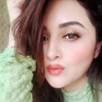 Ragini Nandwani Instagram - Make them stop and stare. 👸🧚‍♀️ #ragininandwani #selfie #instabeauty #mondaymotivation #mondayblues #eveningvibes #beautiful #pretty #smile #happy #flowers #makeup #closeup #glamour #cute #tv #indianbeauty #india #prettygirls #love #glow #lips #prettyeyes #movies #actress #hollywoodstudios #instamood