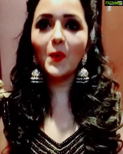 Ragini Nandwani Instagram - Backstage #performance #malaysia