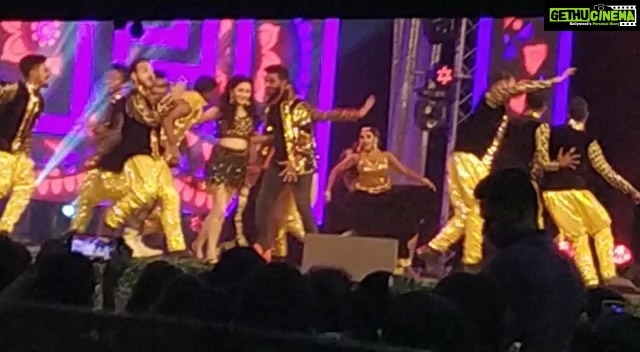 Ragini Nandwani Instagram - A small glimpse ... can’t share the full song n audio .. will be posting soon ... #malaysia#awards#sun tv