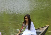 Ragini Nandwani Instagram - Ok so I’m scared of water #shootingstill