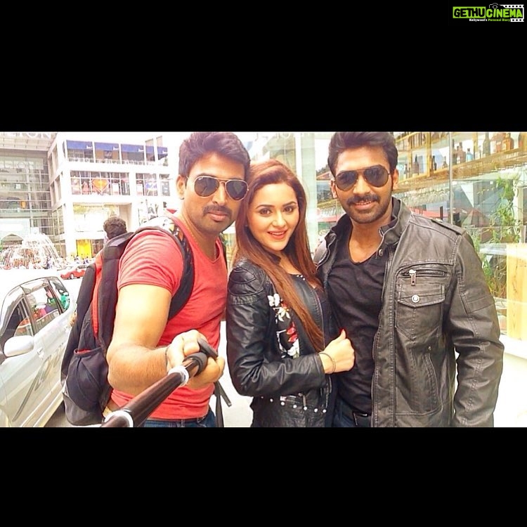 Ragini Nandwani Instagram - These two 😂😂😂😂
