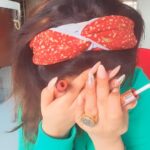 Ragini Nandwani Instagram – Meri Lipstick 💄 
#redlips💋 #ragininandwani #lovely #likeforlikes #trending #funnyvideos#cute #viralvideos #makeup #green #instalike #influencer #sundayvibes #new