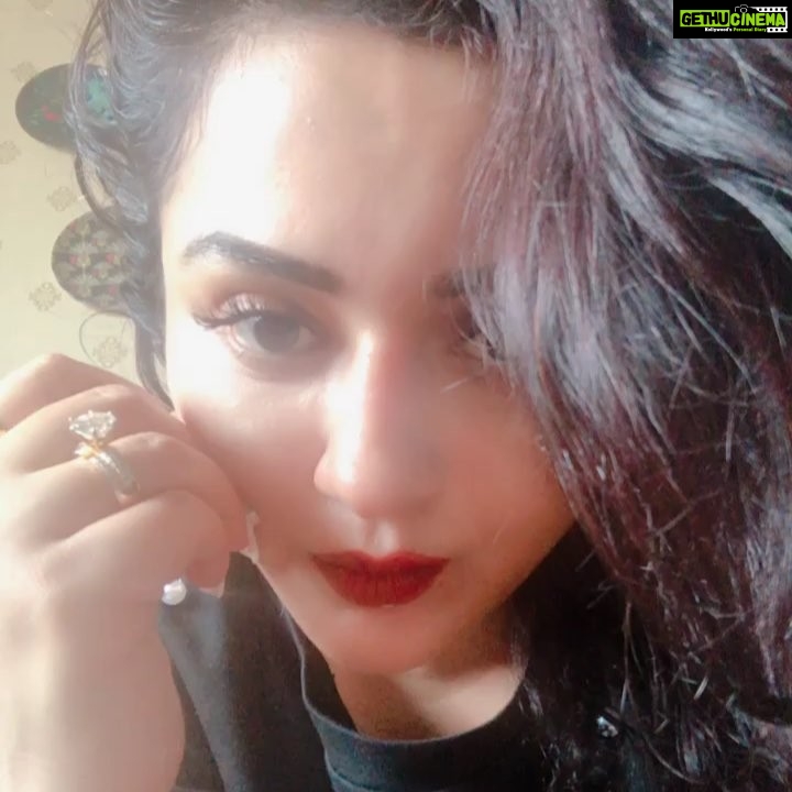 Ragini Nandwani Instagram - Good morning