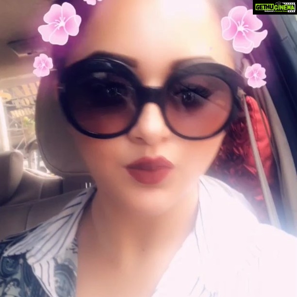 Ragini Nandwani Instagram - Hello 👀