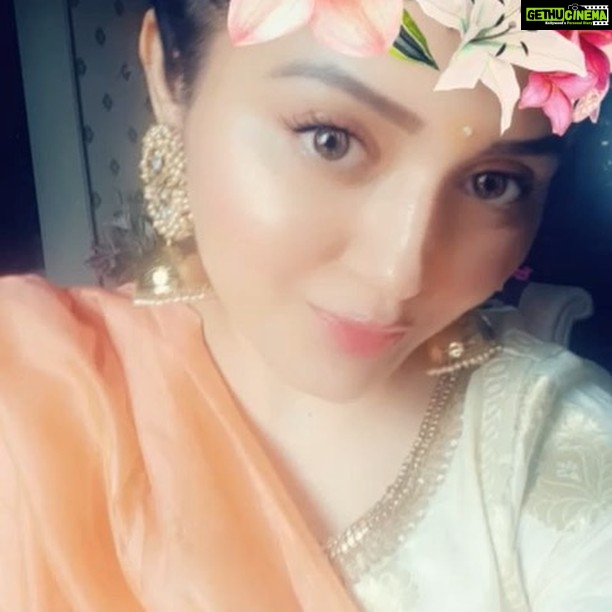 Ragini Nandwani Instagram - Happy Ganesh Chaturthi