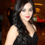 Ragini Nandwani Instagram - Be your own kind of beautiful!