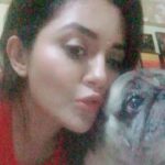 Ragini Nandwani Instagram - My baby is thinking something