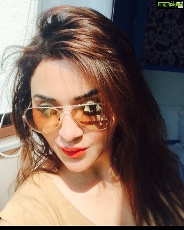 Ragini Nandwani Instagram - Good morning 💋