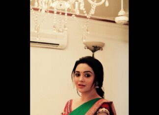 Ragini Nandwani Instagram - Indian way