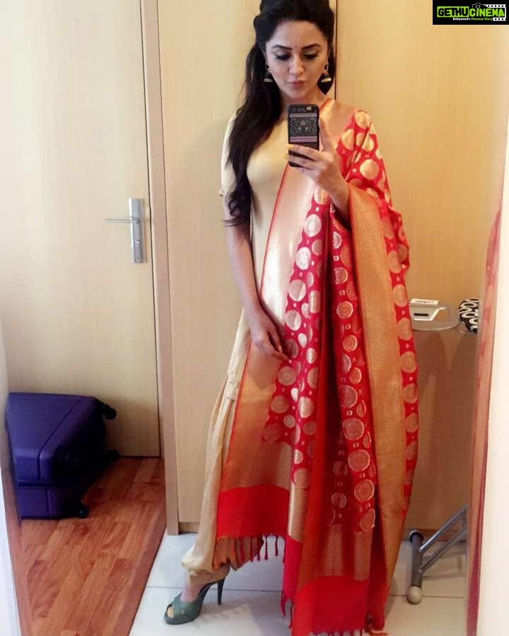 Ragini Nandwani Instagram - Promotion day 2