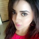 Ragini Nandwani Instagram – Pink 😍