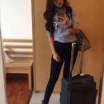 Ragini Nandwani Instagram - Promotion on the way to airport