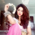 Ragini Nandwani Instagram – Bonjour ❤

#ragininandwani #happy #selfie #pretty #love #girls #girlpower #smile #prettygirls #makeup #fashion #shoot #instabeauty #tvactress #bollywood #cutegirls #cute #tiara #hair #photoshoot #fashionblogger #hollywoodstudios #actor #chennai #indiantelevision  #beautybloggers
