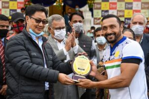 Rahul Bose Instagram - Grateful to the Honourable Minister for Youth Affairs and Sport @kiren.rijiju for his steadfast support to @rugbyindia . The national rugby federation is made up of ex-international players like myself and ex-national players who are powered only by their passion and gratitude for what the game has given them. Onward and upward! Image courtesy @paras.mendiratta.clicks