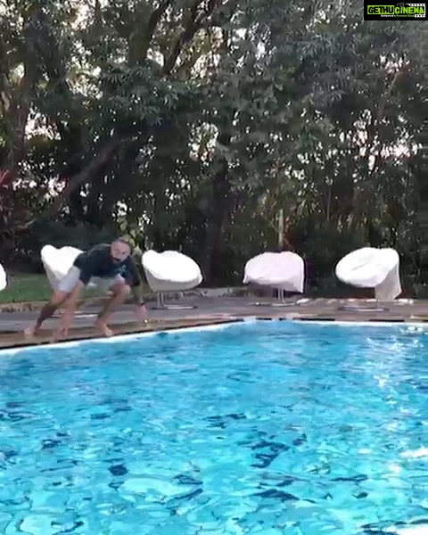 Rahul Bose Instagram - This what happens when I reach out for fame, fortune and everlasting youth. Ball thrower : @anubose189 Videography : @vandykasby #drowninginmysorrows #theforecastiswet