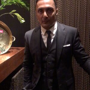 Rahul Bose Instagram - So this happened tonight.  Thank you to everybody who believed. Happy new year. @kans26  @anushkasharma  @anvita_dee @tripti_dimri @an5hai  @filmfare  #filmfareottawards  #bestsupportingactor #Bulbbul @officialcsfilms