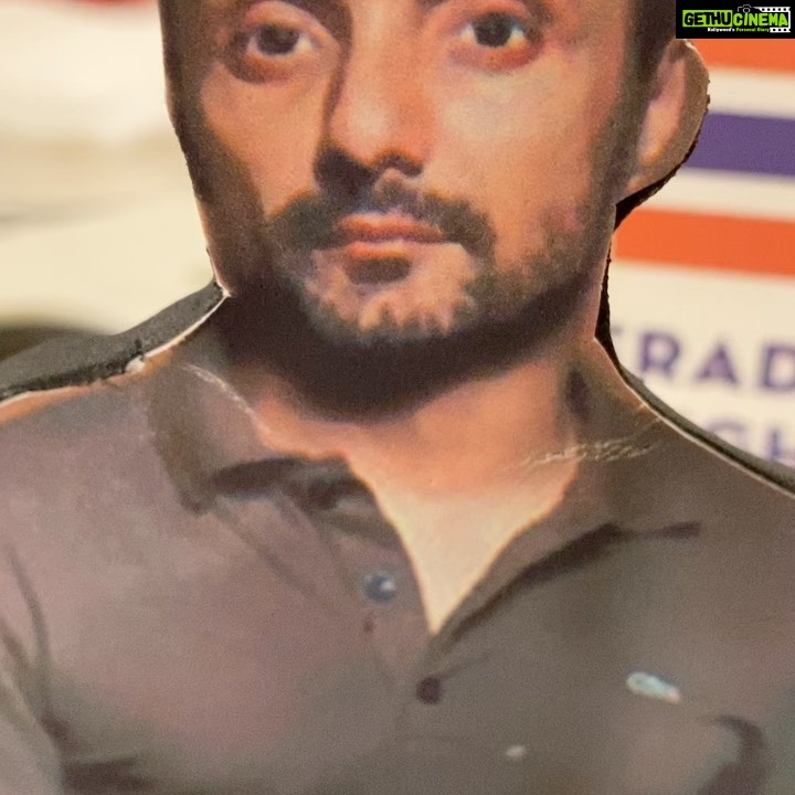 Rahul Bose Instagram - Easily the most mind bogglingly complicated cake I’ve ever had gifted to me. Thank you @swastikaduttasobti ! She gifted this to me at a superb interaction with the sharp and funny ladies of @ficcifloludhiana who asked the most mischievous questions with halos around their heads. That’s the way to do it, ladies. Thank you. Was great fun.