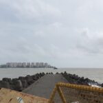 Rahul Bose Instagram - After running in driving rain for the last few weeks, a dry, mid afternoon 22k run to #landsend #marinedrive and back. Shook off all the rain in my head. 💪🏾 #monsoonvictories