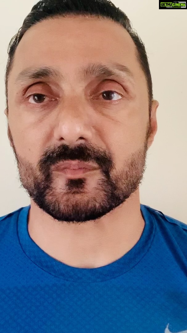Rahul Bose Instagram - Research has just begun to emerge that children’s education levels have stagnated, or worse, regressed during the past 20 months of the pandemic. This is perhaps the most crucial time in our country’s history to put your hand up and become a teacher. I have been closely associated with @teachforindia for over a decade and I can testify to their integrity, intelligence and commitment to educating the children of India with wisdom and compassion. If you want to make a difference, register to become a Teach For India Fellow, on www.teachforindia.org The last date is Sep 19, 2021. It’ll be life changing. For you. And for the children you teach. 💪🏾🙏🏾