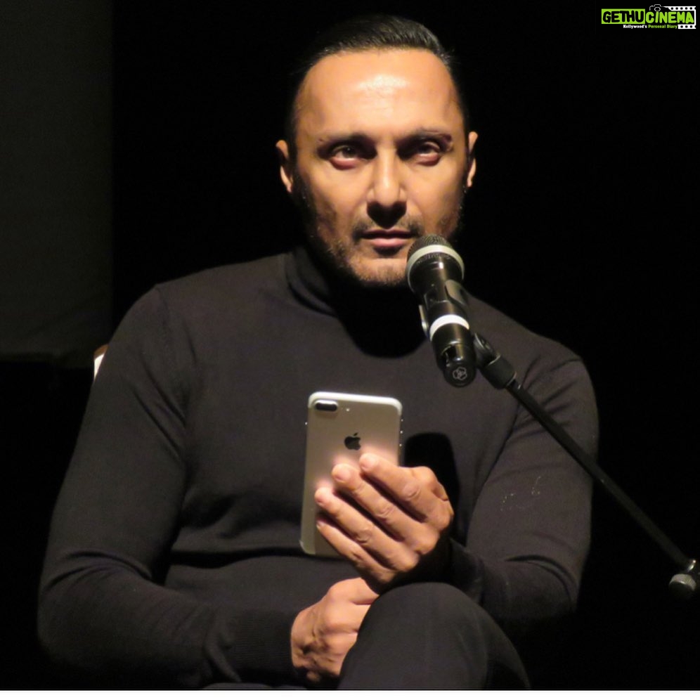 Rahul Bose Instagram - About last ‘Eve’. Read excerpts from the indomitable @eveensler ‘s new book #TheApology which was followed by a conversation between Eve and the amazing @fayedsouza and closed with the unveiling of the book. All of it designed and organised by @shahnandita2016 (seen in the image with Eve and Faye) and @gandhi_nandita the peerless duo from @aksharacentreindia At the @mumbaiopera . The energy in the auditorium could have powered a small country. 💪🏾