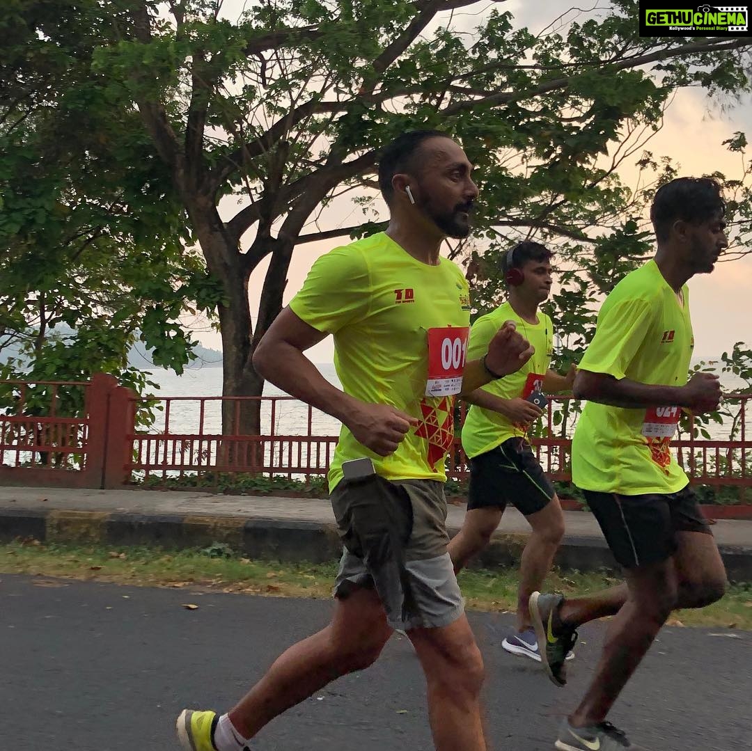 Rahul Bose Instagram - Images from the #AndamansMarathon last week. These do some justice to the beauty of the run. One of my favourite #BrandAmbassador - ships. #sunrise #archipelago #PortBlair #IndianOcean