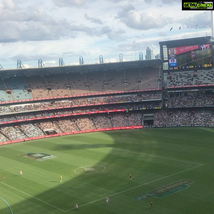 Rahul Bose Instagram - At the historic @mcg1853 watching a footy (Aussie rules football) game @richmond_fc v #Fremantle Thank you, #PaulFaulkner for the game and taking me down to the players’ tunnel at the end. It was fantastic, although a little one sided. (Richmond Tigers won 110-33) #nothinglikewatchingsportlive #MelbourneCricketGround #historic #onemoreoffthebucketlist @afl #Melbourne
