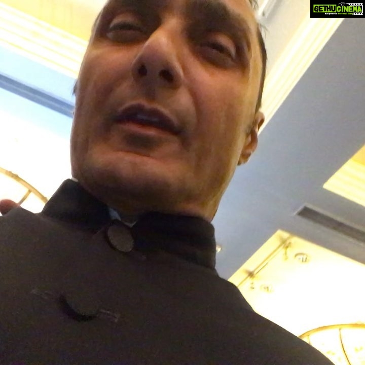 Rahul Bose Instagram - At one of my favourite evenings of the year, the fundraiser for the @mwsyouth #mijwanwelfaresociety #ShabanaAzmi and @namrata.goyal ‘s wonderful, wonderful organisation. Met an aspiring actress who might or might not make it in the industry, you decide. She has a certain something, though. #Empress #oneofthegreatest Only a legend takes a ribbing and then takes it one step further.